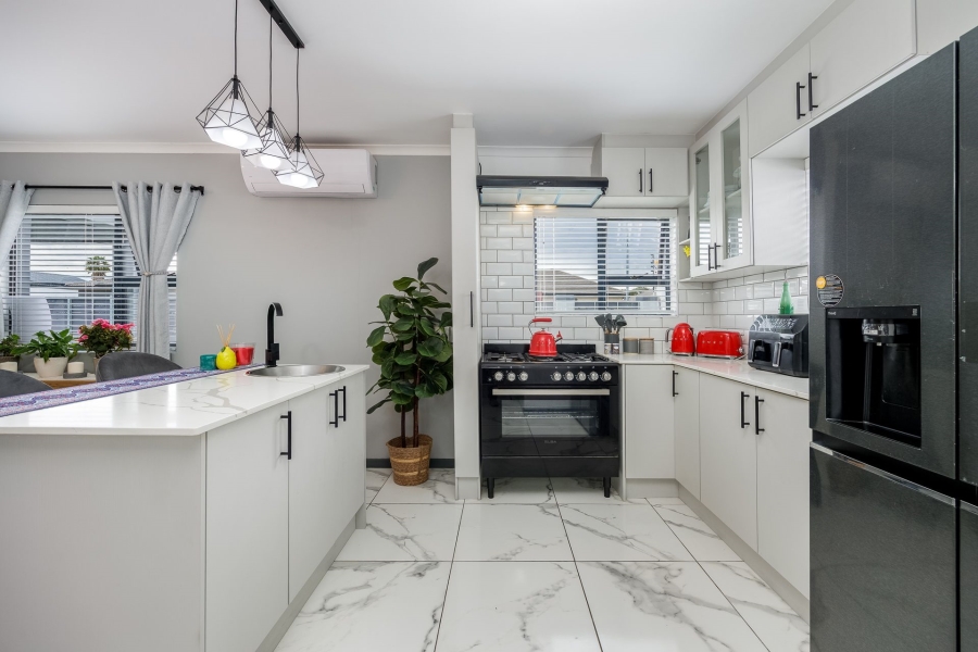 3 Bedroom Property for Sale in Annandale Western Cape